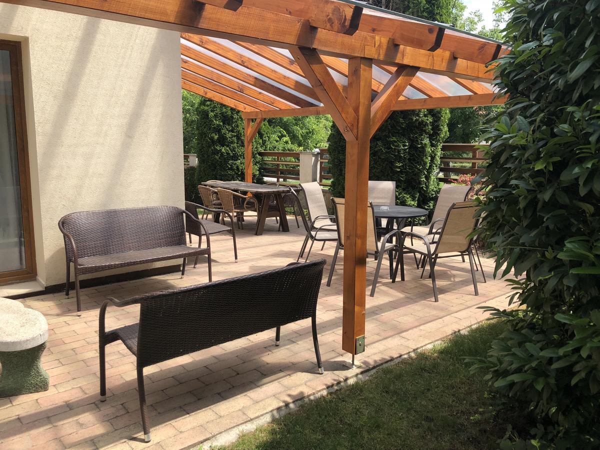 Jade Hotel-Ezuesthid Hotel Veszprém Dış mekan fotoğraf